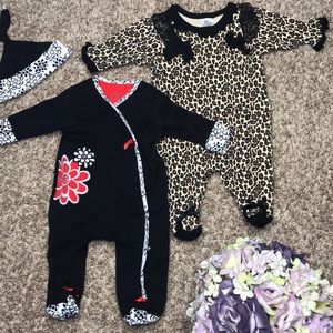 Like-new baby girl stylish rompers